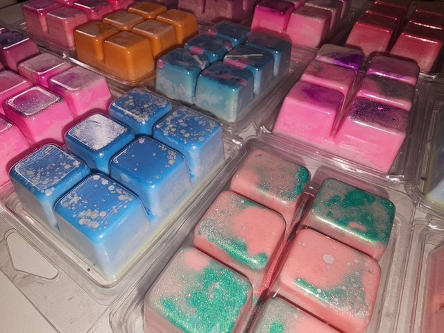 Wax Melt Clamshell