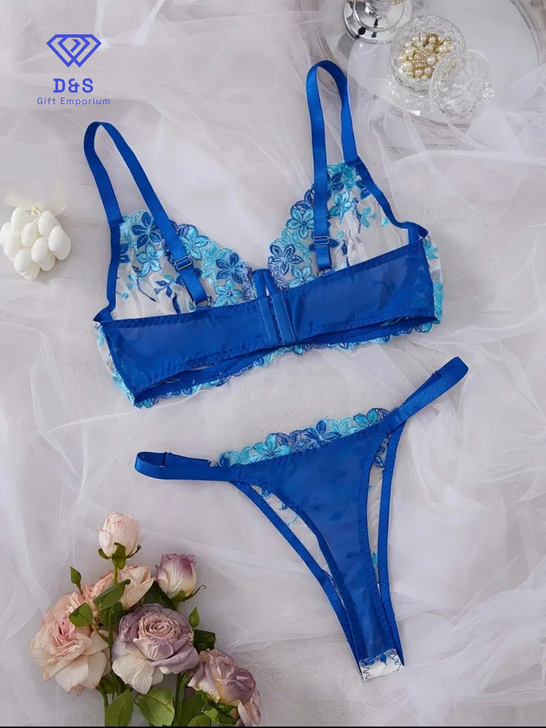 Plus Size Embroidered Bra & Underwear Set