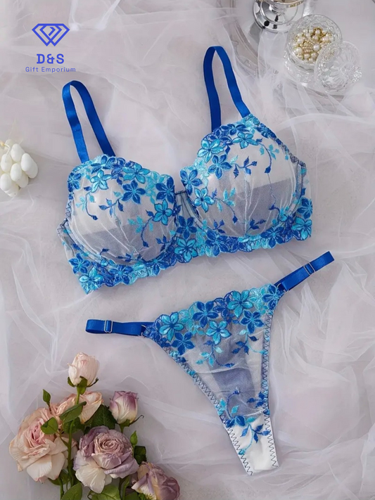 Plus Size Embroidered Bra & Underwear Set